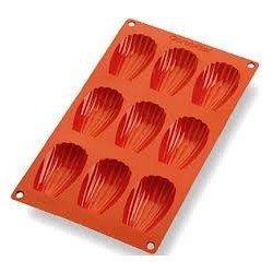 MOULE 9 MADELEINES